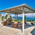 Villa Loulou By Nikiana