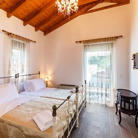 Vila Loulou By Nikiana